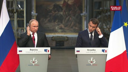 Macron : « Russia Today et Sputnik ont été des organes d'influence et de propagande »