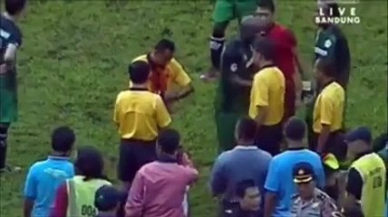 Hakem vs Futbolcular