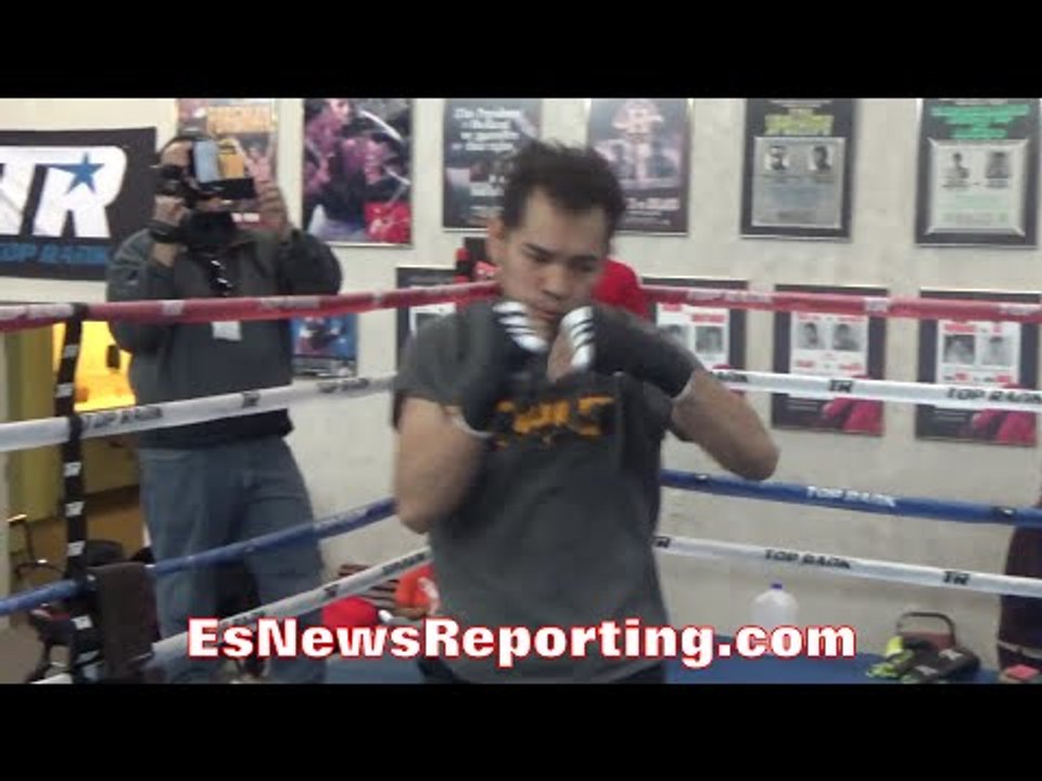 Nonito Donaire light shadow boxing before sparring - EsNews Boxing