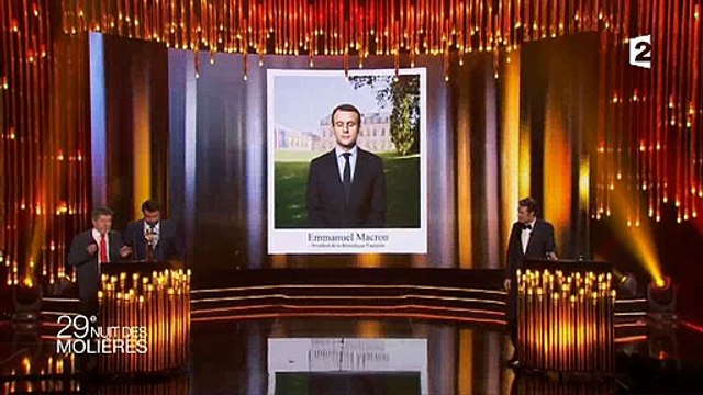La politique à droite et à gauche du gouvernement Macron raillée hier soir aux Molières sur France 2