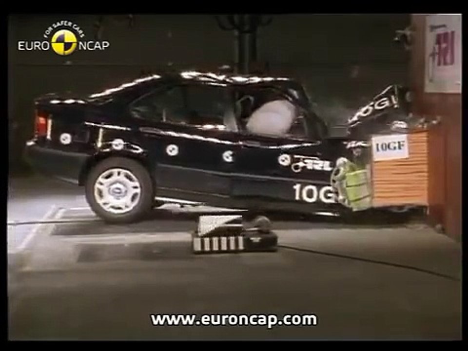 BMW M3 E36 Crash test
