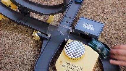 Disney Pixar Cars Lightning McQueen Races And Crashes On The Piston Cup Starter Set-k3JLMr4I