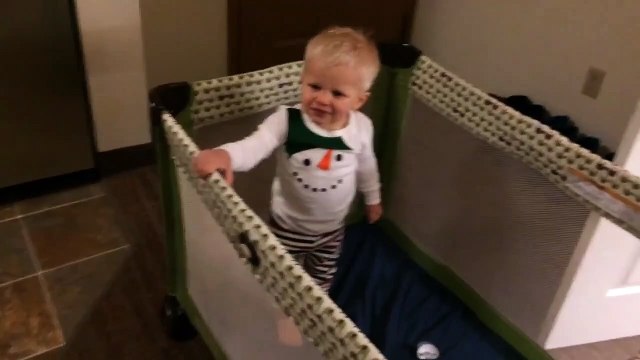 Baby Michael Gets Super Excited and Twerks! Over Fo