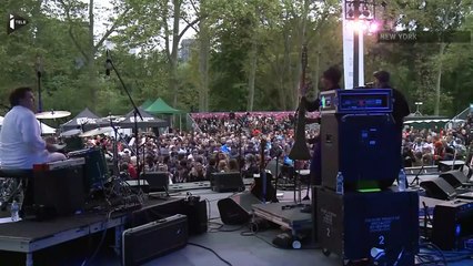 Le festival des Vieilles Charrues enflamme New-York à