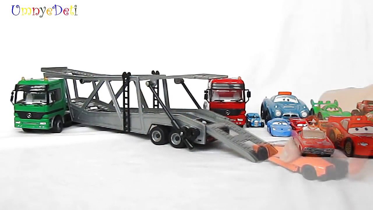 Hot Weels Транспортировщик и 40 машинок! Видео для детей про Игрушечный автовоз. Truсk and