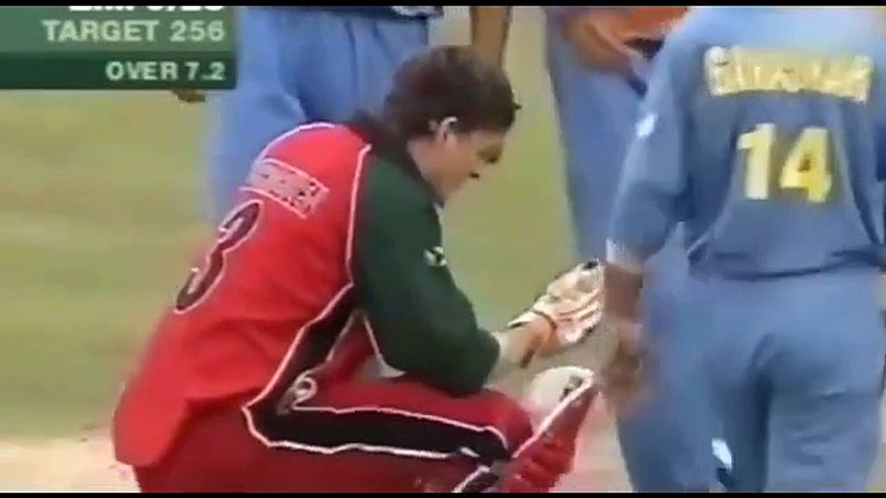 The deadly bouncers in cricket history of all times!! video Dailymotion