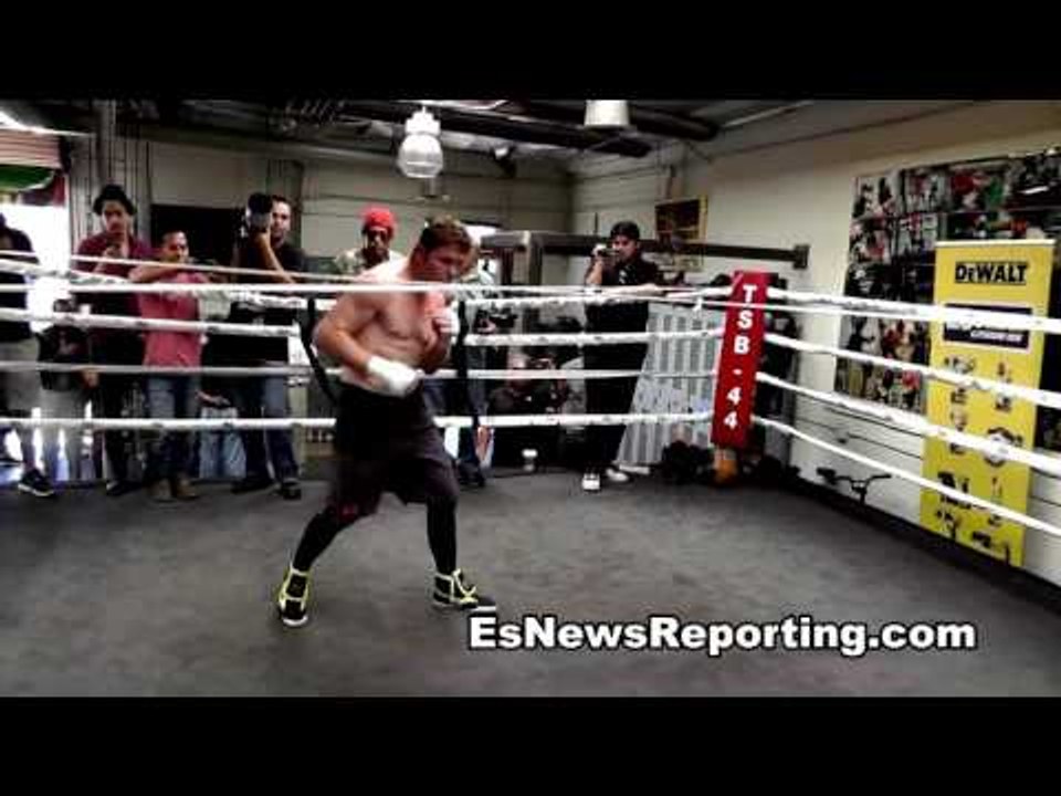 Canelo Alvarez Got Slick Boxing Skills Great Head Movement - esnews boxing