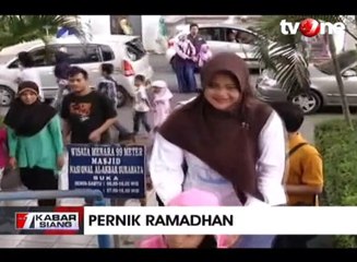 Ngabuburit di Atas Menara Masjid Setinggi 99 Meter