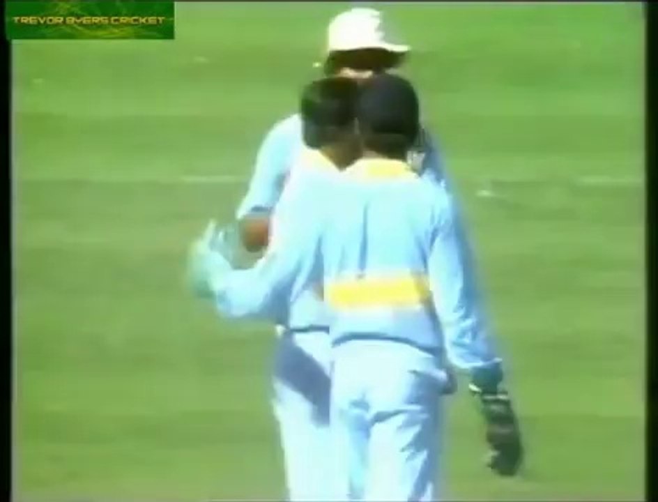 1985 World Championship of Cricket Highlights - India vs Pakistan (Group Match)