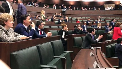 Erdoğan'ın ilk konuşması öncesi AKP grubunda olay çıktı