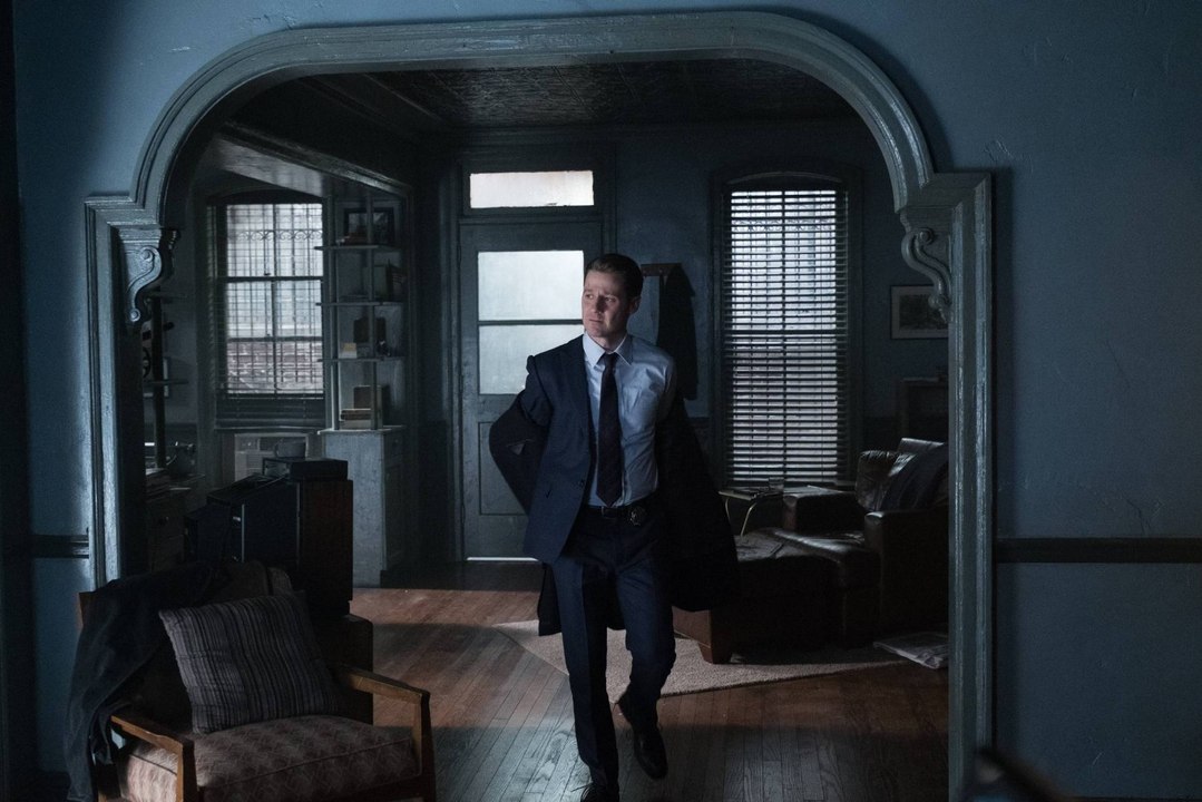 Gotham ~ {S03E21} ~ Heroes Rise: Destiny Calling [FOX]