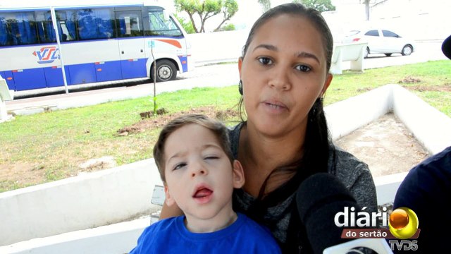 Cantor sousense vai realizar show beneficente para comprar cadeira de rodas adaptada para o filho