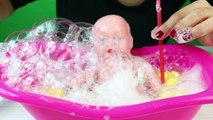 Oyuncak Bebek Köpük Banyosu Yapıyor Eğlenceli Çocuk Videosu  #ERM,Animasyon çocuklar için
