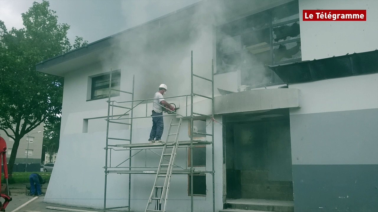 Vannes- Kercado. Il dissimulait les trafics de drogue : l'auvent de l'ex centre médico-social détruit!