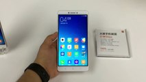 Xiaomi Mi Max hand