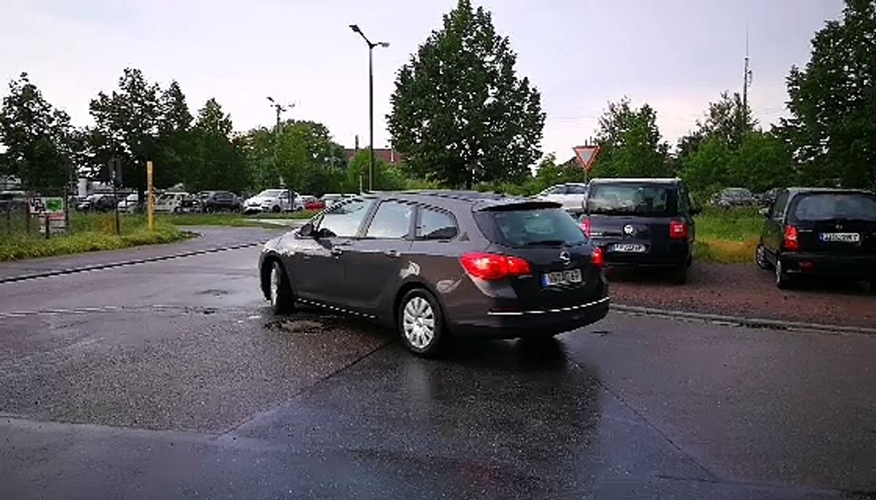 Von 'In der kleinen Au' in die Bahnhofstraße