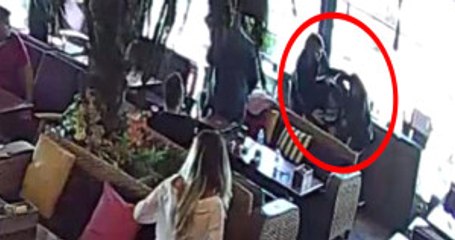 İş Adamına FETÖ Şantajı Yapan Polisler 500 Bin Doları Alırken Suçüstü Yakalandı