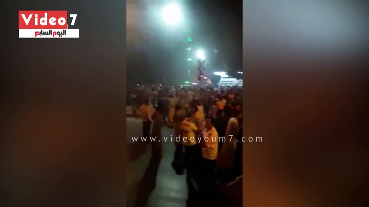 الأهالى يقطعون طريق القاهرة - إسكندرية الزراعى...