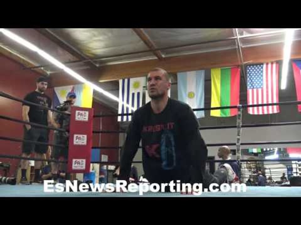 Sergey Krusher Kovalev push ups on fingers ! - EsNews Boxing