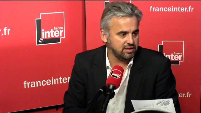 Alexis Corbière sur la venue de Poutine : Si Jean-Luc Mélenchon était Président de la République, ça ne se serait pas passé à Versailles.