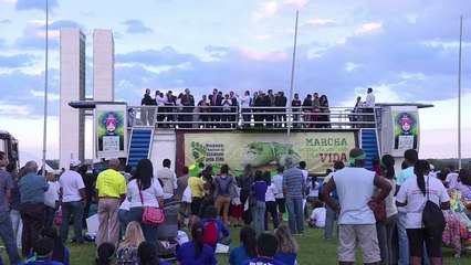 In Brazil, protesters march against Zika abortions