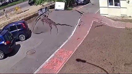 Explosion d'une canalisation d'eau à Kiev