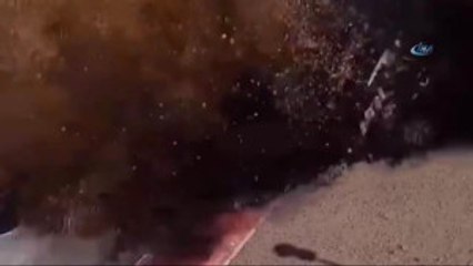 Ukrayna'da Su Borusu Patladı, Sokaklar Göle Döndü