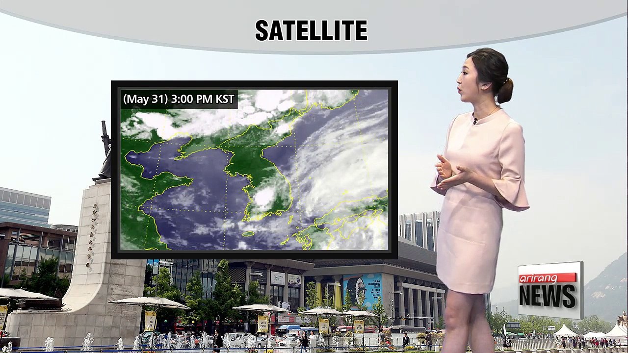 Heat subsides, mild weekend ahead