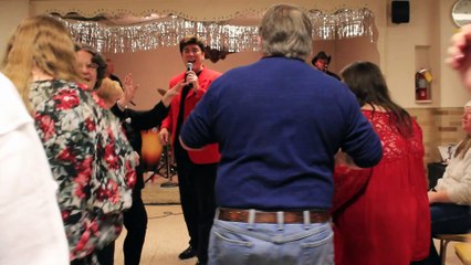 Ronnie McDowell sings 'The Twist' Maryland Feb 2016