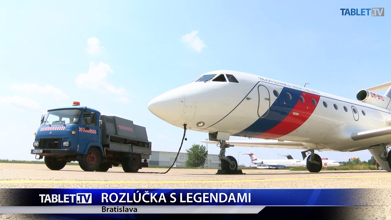 Kaliňák vyznamenal letušku letky MV SR, ktorá lietala ešte za Husáka