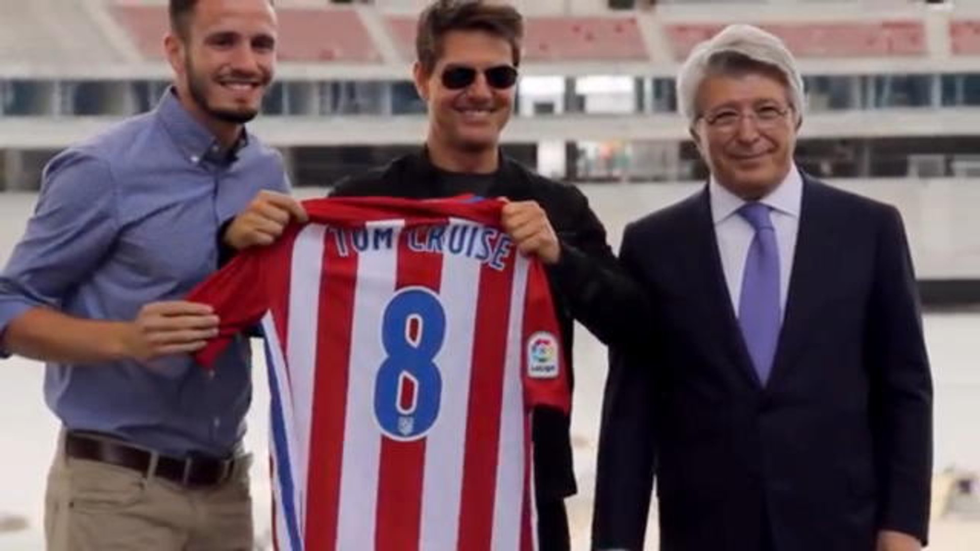Tom Cruise visits Atletico Madrid's new stadium - video Dailymotion