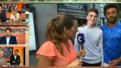 Le tennisman Maxime Hamou aime vraiment trop cette jeune journaliste !