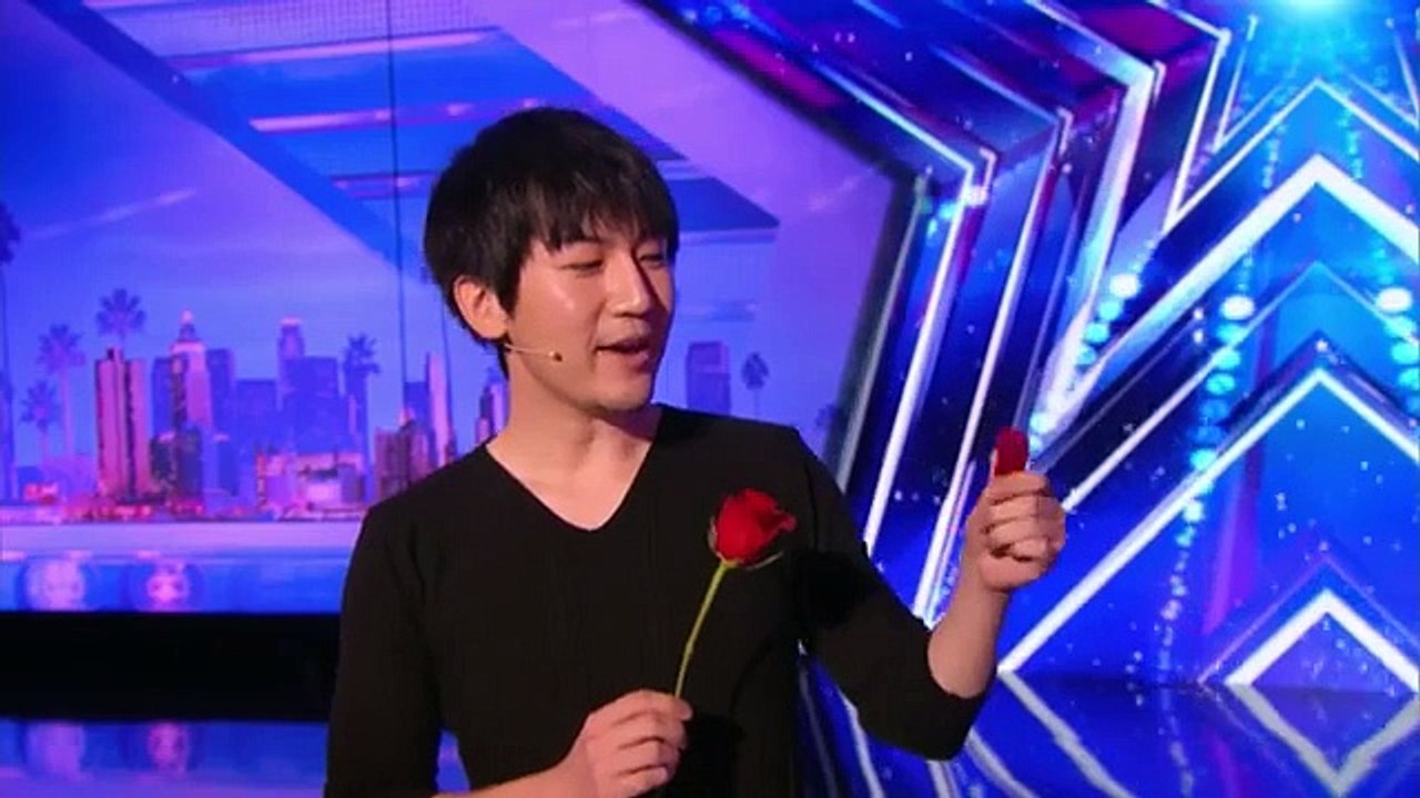 Un jeune homme fait un tour de magie vraiment incroyable au Amerca's Got Talent !