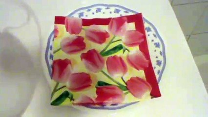 How To Correctly Add Milk to Your Tea