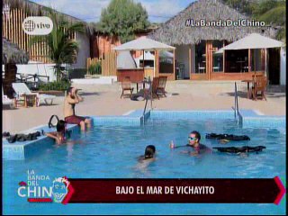 Nota de Manuela Camacho - Bajo el Mar de Vichayito