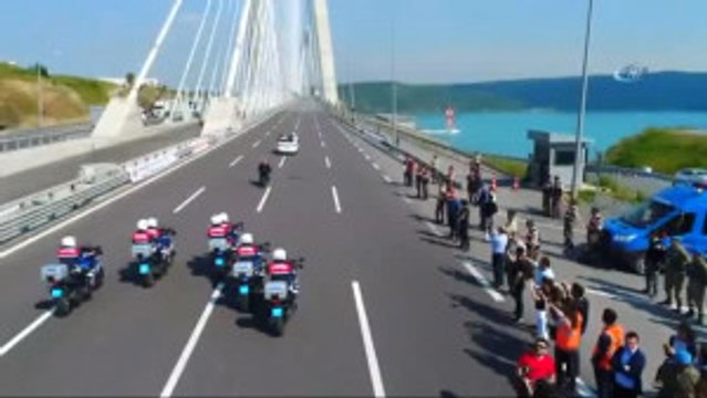 Kenan Sofuoğlu'nun Yavuz Sultan Selim Köprüsü'ndeki Şovu Havadan Görüntülendi