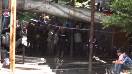 Zonguldak Göçükte Mahsur Kalan Işçiler Aranıyor Ek Vali Açıklama Yaptı