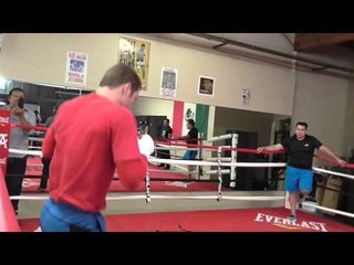 canelo alvarez sick foot speed working on movements - EsNews Boxing