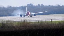 Planes landing in high winds at London Gatwick LGW 28 March 2016