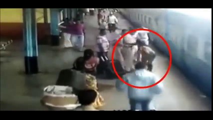 lonavala train Accident Girls Came under Train (2)