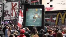 Representación artística invita a reflexionar en Times Square sobre el cambio climático