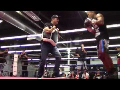 filipino boxing star mecito gesta working mitts fights on matthysse vs postol card EsNews Boxing