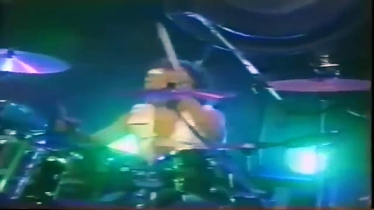 Rock musicians too wasted to perform