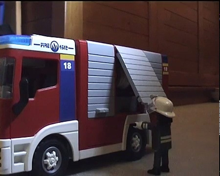 Playmobil pompiers : Film playmo 5 Episode 2 : place à lintervention.