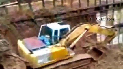 [Excavator] Extreme Driving Talent Excavator operate in extreme mine - Destroy