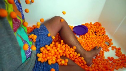 Cheese Ball Bath Challenge with Jenn & Lindsey. Totally TV