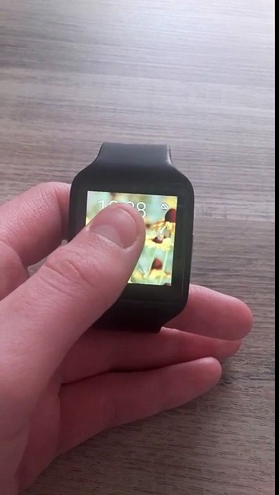 unboxing de la montre Sony smartwatch 3
