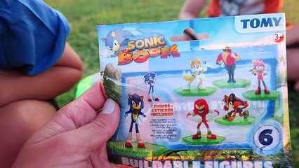 OUVERTURE DES SURPRISES PÊCHÉES DANS LA PISCINE