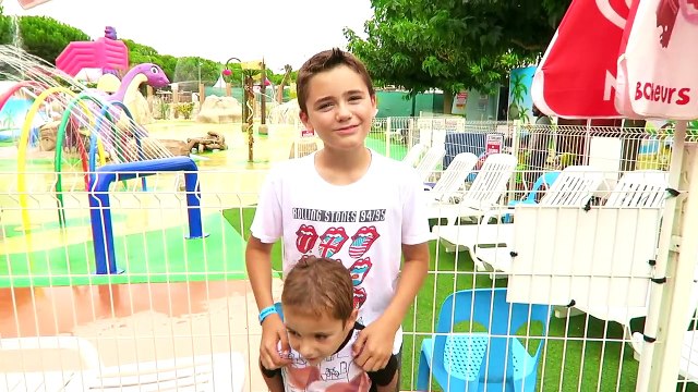 VLOG - 100% FUN au PARC DE JEUX PLEIN AIR DINOLAND - Ile Des Loisirs Cap d'Agde