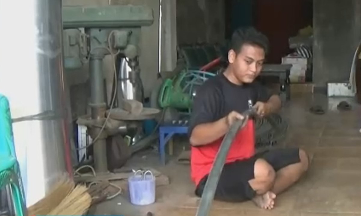 Perajin Kubah Masjid Kebanjiran Pesanan